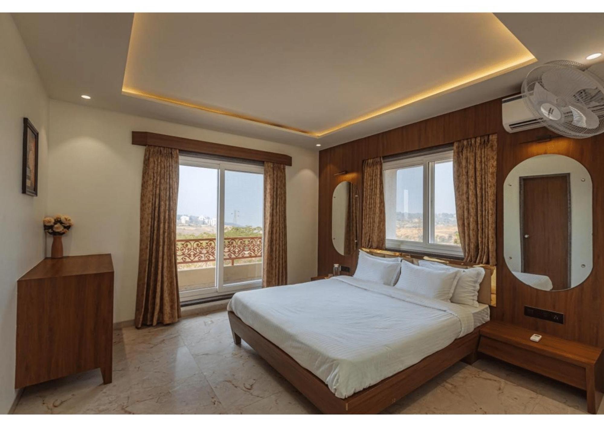 Mountain Glory 8Bhk By Tensorstays, Pool & Theater إيغاتبوري المظهر الخارجي الصورة
